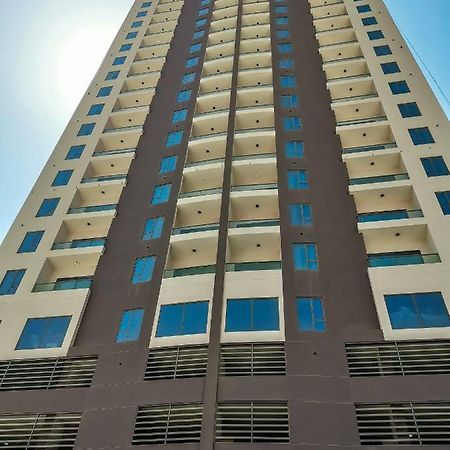 The Spot Residence Manama Luaran gambar