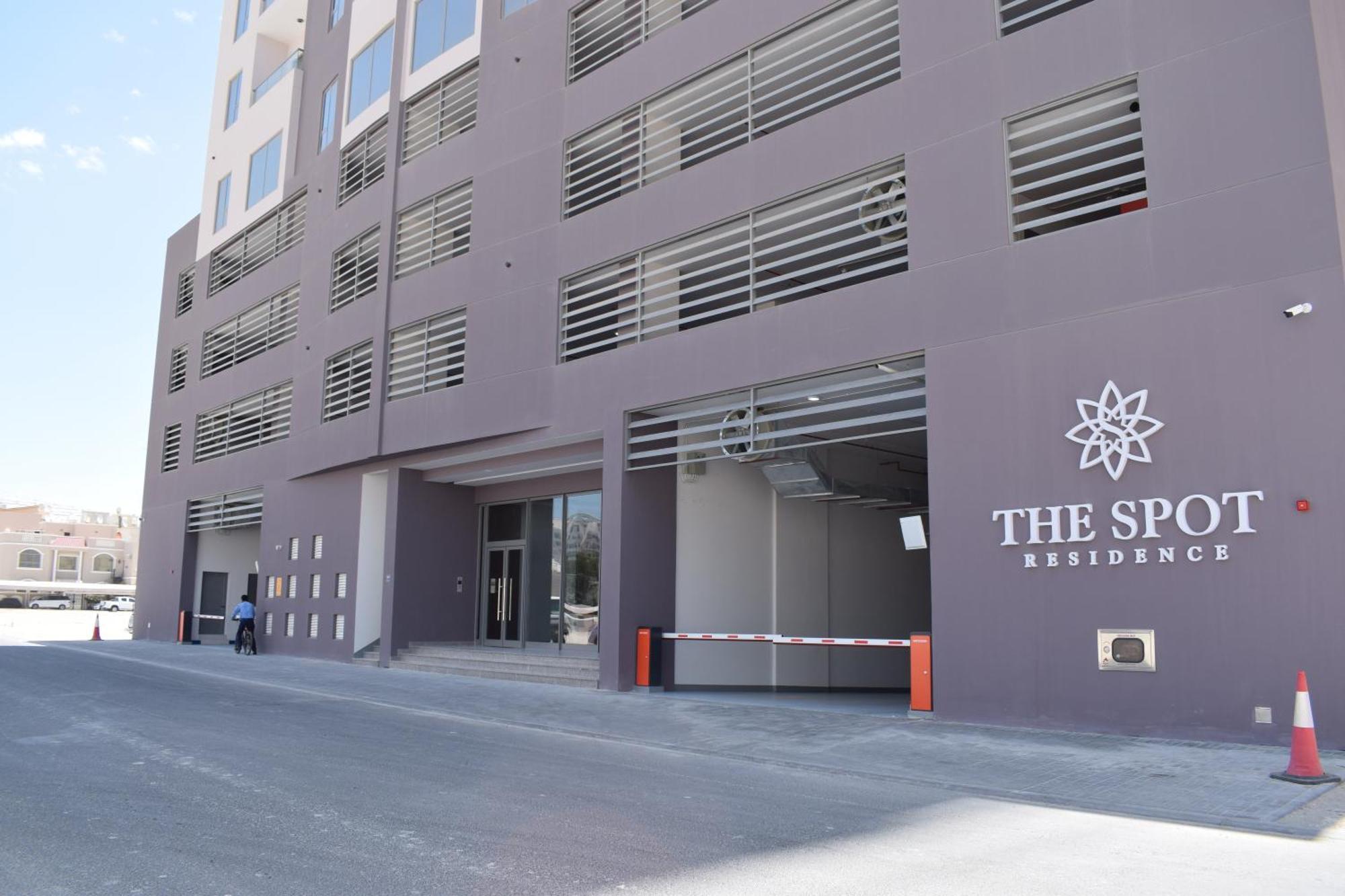 The Spot Residence Manama Luaran gambar